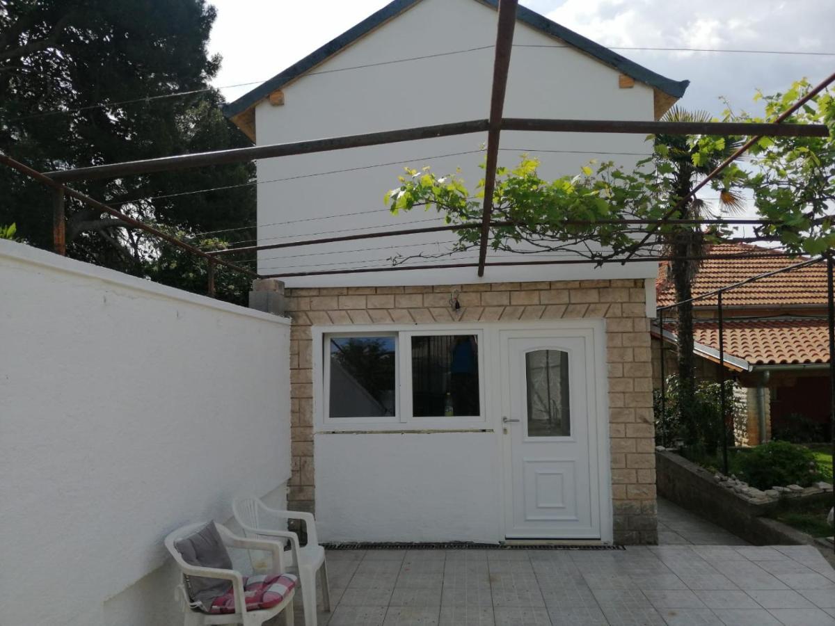 Zefir Apartments Premantura Exterior foto